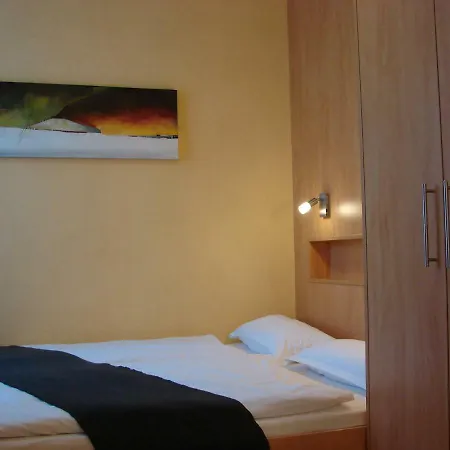Hotel Rotenberg Pt 3*