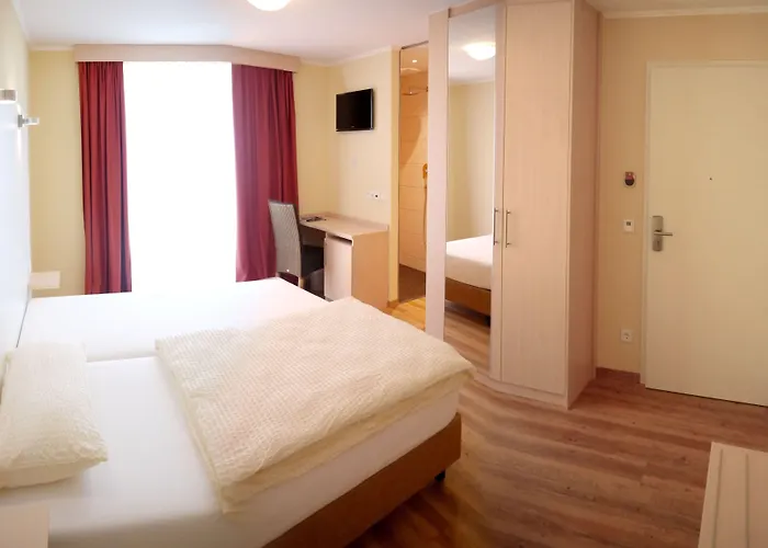 Rotenberg Pt מלון 3*